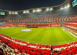 亿兆体育-巴黎若夺欧冠将创收2亿欧元，豪门财政再添辉煌篇章